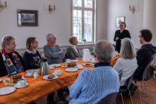 Dorothea Nennewitz begeisterte die Zuhörenden mit einer Geschichte