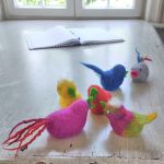 Fertige Grünschnäbel! - Workshop Malen und Filzen